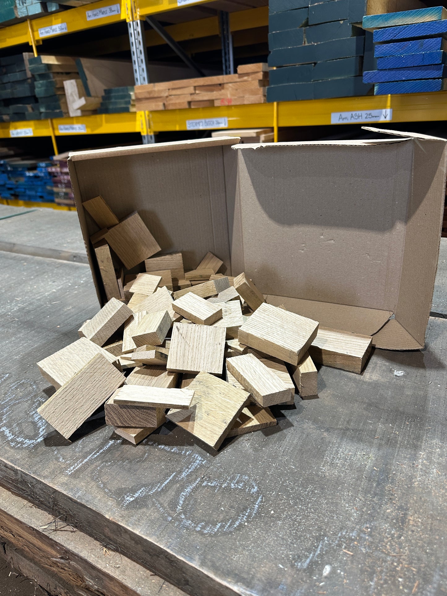 Oak Chunks 1.9kg Box