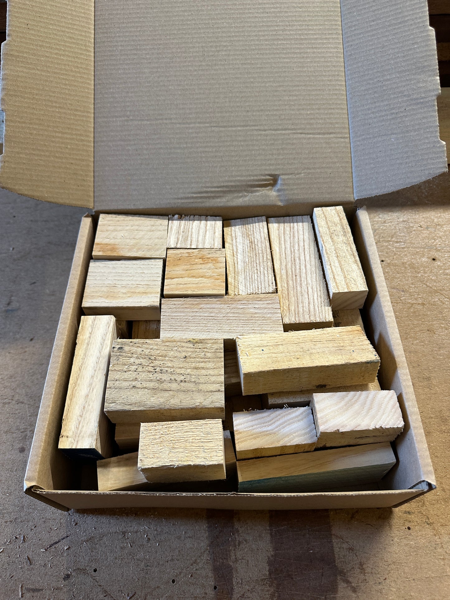 Ash Chunks 1.9kg Box