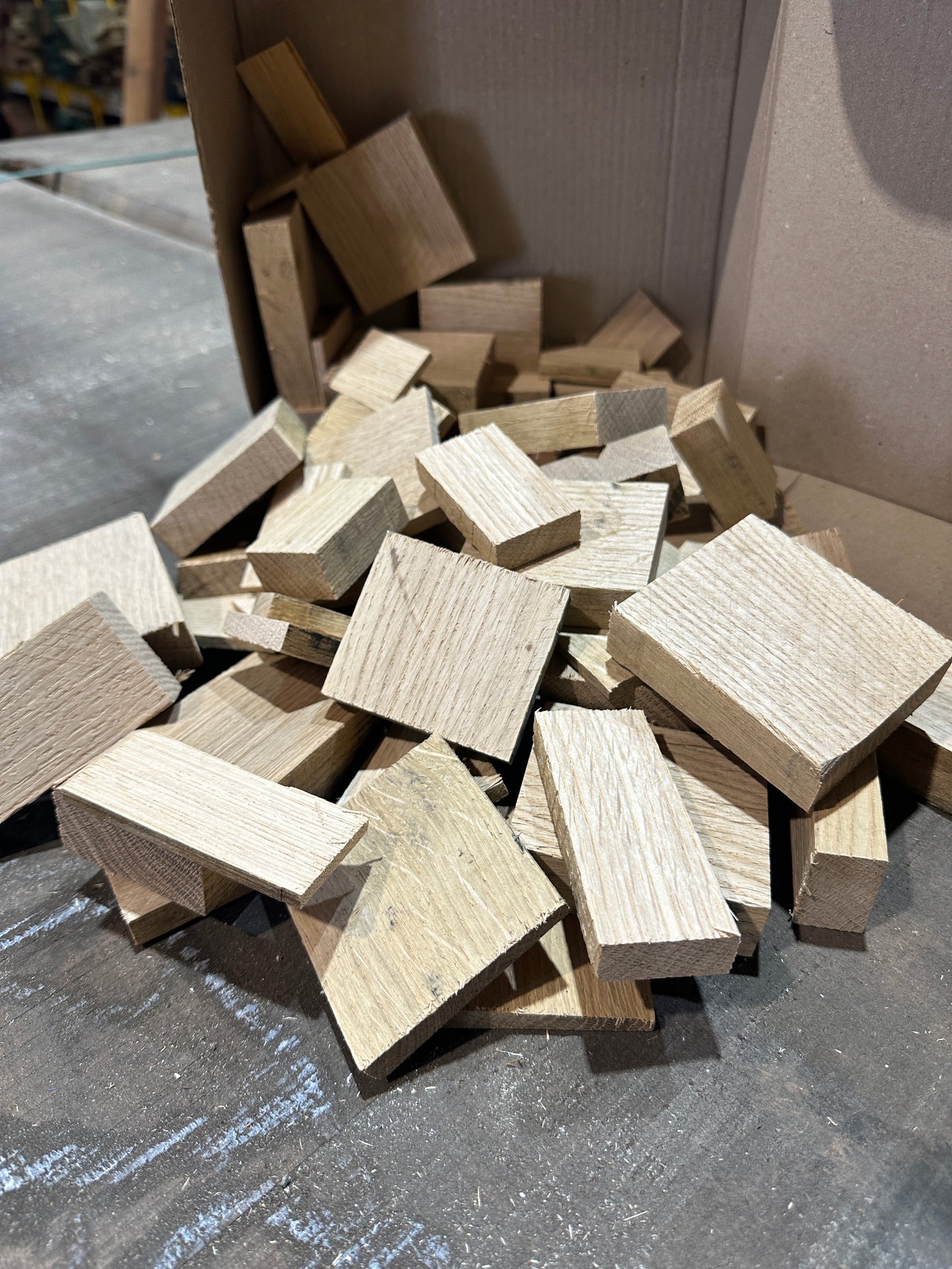 Oak Chunks 1.9kg Box